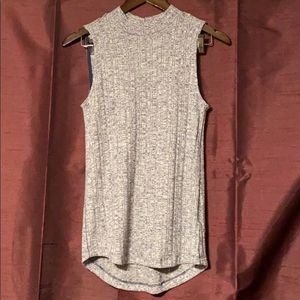 Pure & Good sleeveless sweater